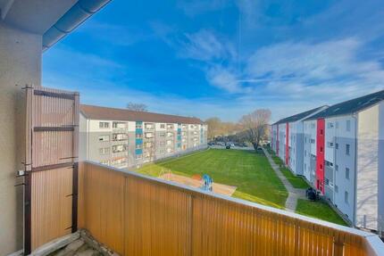 WBS bei Besichtigung erforderlich!!! Gemütliche 1-Zi.-Wohnung mit Balkon! - Leverkusen Alkenrath