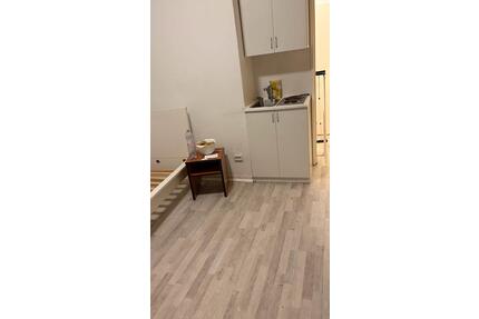 Einraumwohnung Nähe Kuhdamm - 800,00&nbsp;EUR Kaltmiete, ca.&nbsp; 35,00&nbsp;m&sup2; in Berlin (PLZ: 10787) Tempelhof-Schöneberg