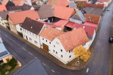 Wohnhaus mit ehem. Gaststätte - Großzügiges Gebäude mit Entwicklungspotenzial (Wohn- und Gewerbefläche ca. 265 m² + Nutzfläche ca.155 m²) - Zellingen Duttenbrunn