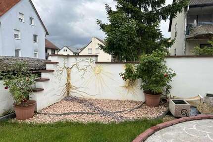 Haus zum Kaufen in Kirchheim am Neckar 595.000,00 € 153.14 m²