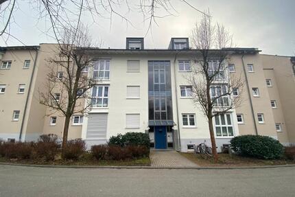 3-Zimmer-DG Wohnung mit großer Dachterrasse - unvermietet - Sindelfingen Darmsheim