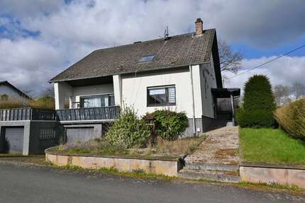 Haus zum Kaufen in Burbach 285.000,00 € 263 m²