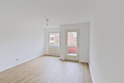 Großzügiges Wohnen: Helle 4-Zi.-Wohnung mit Balkon - Diepholz