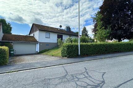 Ein Haus zum Ankommen–Gartenidylle, Wintergarten, Einliegerwohnun - Adelsdorf