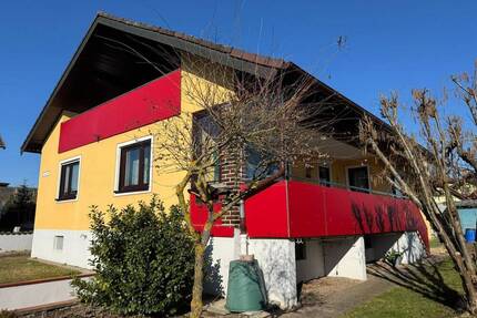 Einfamilienhaus mit Garage und Carport in Frensdorf OT Reundorf