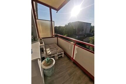 Nachmieter für 2-Raum Wohnung - 570,00&nbsp;EUR Kaltmiete, ca.&nbsp; 49,50&nbsp;m&sup2; in Neubrandenburg (PLZ: 17033)