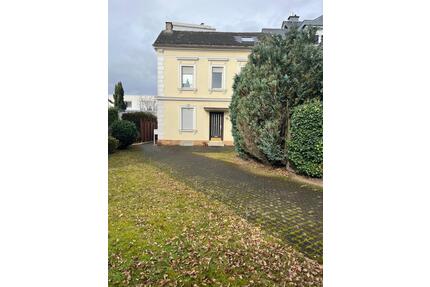 Appartement nur an weibliche Mieterin - Koblenz Bisholder