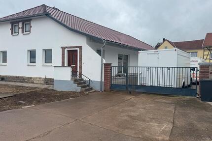 Büro und Lager - 800,00&nbsp;EUR Kaltmiete, ca.&nbsp; 150,00&nbsp;m&sup2; in Erfurt (PLZ: 99091) Gispersleben