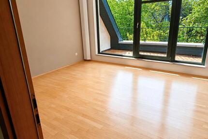 Attraktive Dachgeschosswohnung - 180.000,00&nbsp;EUR Kaufpreis, ca.&nbsp; 53,00&nbsp;m&sup2; in Bochum (PLZ: 44789) Wiemelhausen