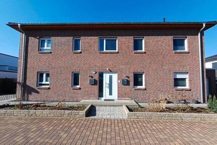 Hochwertige Erdgeschosswohnung - 1.464,00&nbsp;EUR Kaltmiete, ca.&nbsp; 122,00&nbsp;m&sup2; in Peine (PLZ: 31228) Peine Kernstadt