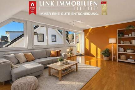 S-Feuerbach: Lichtdurchflutete 2-Zimmer-Dachgeschosswohnung mit Sonnenbalkon und Gartenanteil! - Stuttgart