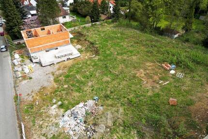 Grundstückspaket mit Baugenehmigung für 4 DHH - weitere 2 EFH möglich - Einzelverkauf der Grundstücke möglich - Aystetten