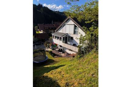 Haus zum Kaufen in Buchenbach 699.000,00 € 236 m²