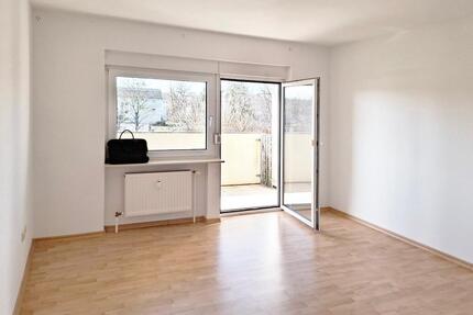 3-Zimmer-Eigentumswohnung mit Balkon, Stellplatz und Keller - Eggenstein-Leopoldshafen