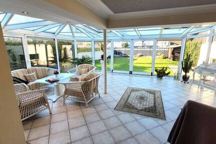 freistehend und top gepflegt - 695.000,00&nbsp;EUR Kaufpreis, ca.&nbsp; 170,00&nbsp;m&sup2;&nbsp;Wohnfl&auml;che in Rüsselsheim (PLZ: 65428)