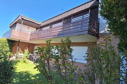 Einfamilienhaus mit Einliegerwohnung - Sankt Georgen im Schwarzwald