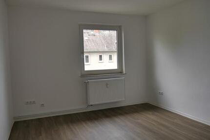 Schöne 3-Zimmer-Wohnung mit Tageslichtbad in Hanau-Großauheim zu vermieten