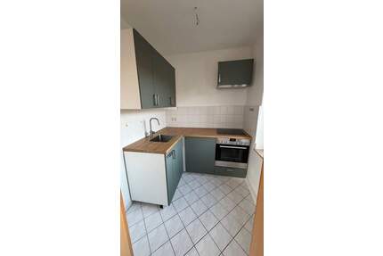 MODERNISIERTE 2-ZI WOHNUNG MIT NEUER EBK & PRAKTISCHEM ABSTELLRAUM - Chemnitz Einsiedel