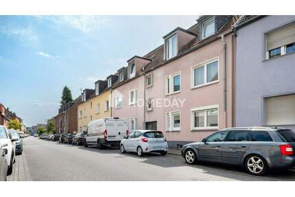 Charmante 2-Zimmer-Etagenwohnung mit Tageslichtbad - Oberhausen Schlad