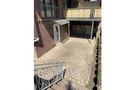 Souterrain Wohnung mit Terrasse - Grevenbroich