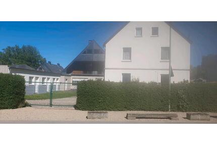 Erdgeschoss Wohnung mit Terrasse in KrefeldForstwald - Tönisvorst