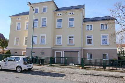 Erdgeschossidylle in Neustadt (Sa): Kompakte 2-R-W mit elegantem Ambiente, Stauraum & Stellplatz - Neustadt in Sachsen