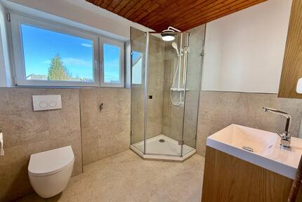 Sanierte 3-Zimmer-Wohnung mit Garage und Dachboden in Wenden