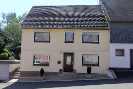 Haus zum Kaufen in Oberkirn 69.000,00 € 114 m²