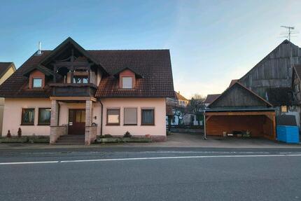 5 Zimmerwohnung auf 2 Etagen - 850,00&nbsp;EUR Kaltmiete, ca.&nbsp; 130,00&nbsp;m&sup2; in Bad Kissingen (PLZ: 97688)