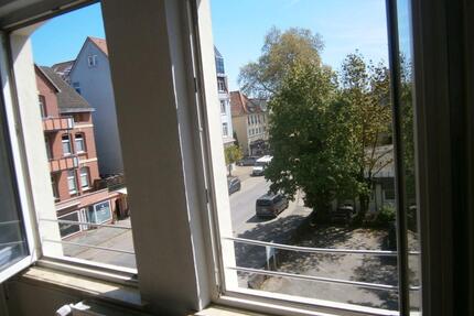 2 Zimmer,Küche,Dusche,WC, 3. Etage (Dachschrägen) - Hameln Kernstadt