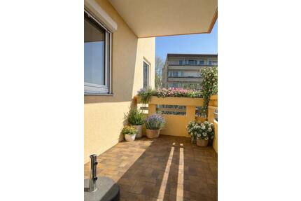 *Erstbezug: Helle 4-Zimmer-Wohnung mit Balkon & Alpenblick – ruhig & hochwertig saniert* - Germering