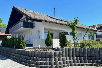 Haus zum Kaufen in Oberndorf am Neckar Hochmössingen 525.000,00 € 220 m² - Oberndorf am Neckar / Hochmössingen