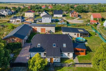 Haus zum Kaufen in Höhenland 500.000,00 € 275 m²