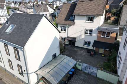 Haus zum Kaufen in Ochtendung 419.000,00 € 341.72 m²