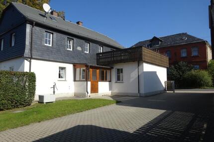 2 Zimmerwohnung in Lothra - 300,00&nbsp;EUR Kaltmiete, ca.&nbsp; 52,00&nbsp;m&sup2; in Kaulsdorf (PLZ: 07338)