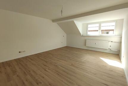 Großzügig geschnittene 4-Zimmer-Dachgeschosswohnung in der Innenstadt von Lünen