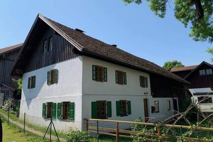 bezauberndes Bauernhaus -teilrenoviert- aus dem Jahr 1880 in Oderding bei Weilheim - Polling