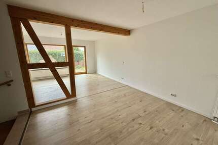 Haus zum Kaufen in Wiedemar OT Wiesenena 300.000,00 € 120 m²