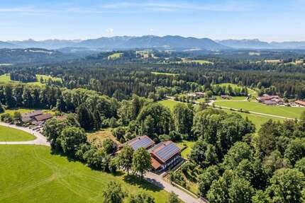 Haus zum Kaufen in Dietramszell 1.100.000,00 € 200 m²