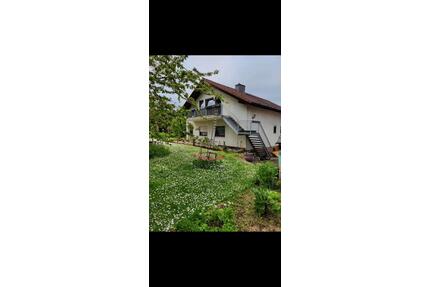 Helle 3,5 Zimmer DG Wohnung 75 qm zu vermieten in 55234 Offenheim - Wöllstein