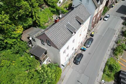 Doppelhaushälfte mit viel Potenzial in Altena.