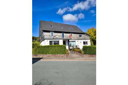 Haus zum Kaufen in Medebach 220.000,00 € 282 m²