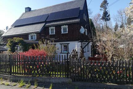 Autarkes Wohnidyll mit Kamin, PV-Speicher & eigenem Brunnen - Löbau