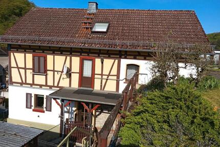 Fachwerkhaus ca.30 min.von Gießen.Kernsaniert 1998. Heizung neu. - Weilmünster