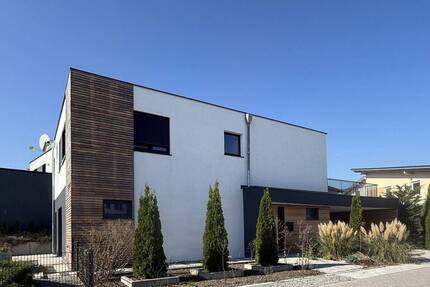 Modernes Wohnen auf höchstem Niveau Ihr neues Zuhause mit Wellnessflair - Oberschneiding