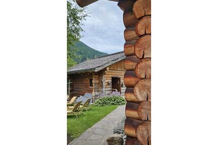 Luxus Rundstamm Saunahaus Chalet aus Massivholz - Miesbach