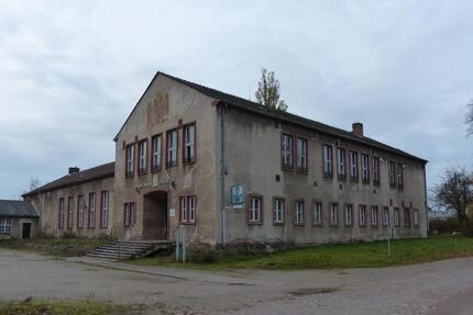 DDR-Kulturhaus „Johannes R. Becher“ – seltenes Denkmalprojekt - Gützkow