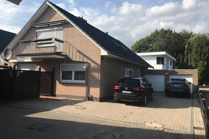 Charmantes Zweifamilienhaus in ruhiger Lage zu Verkaufen - Oldenburg Alexandersfeld