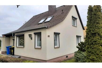 Einfamilienhaus - 180.000,00&nbsp;EUR Kaufpreis, ca.&nbsp; 100,00&nbsp;m&sup2; in Bad Dürrenberg (PLZ: 06231)