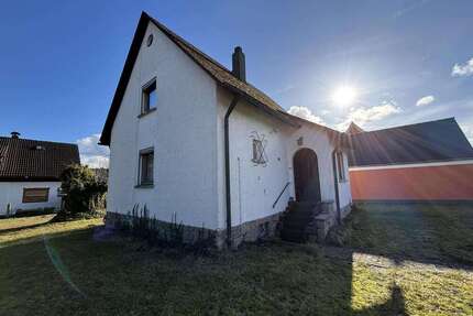 Haus zum Kaufen in Wernberg-Köblitz 149.000,00 € 65 m²